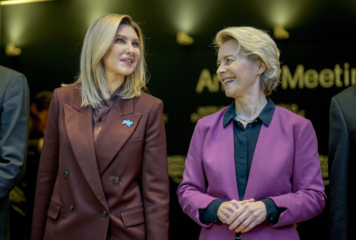 Von der Leyen: "Il nostro sostegno a Kiev è incrollabile, la Ue sempre accanto all'Ucraina"