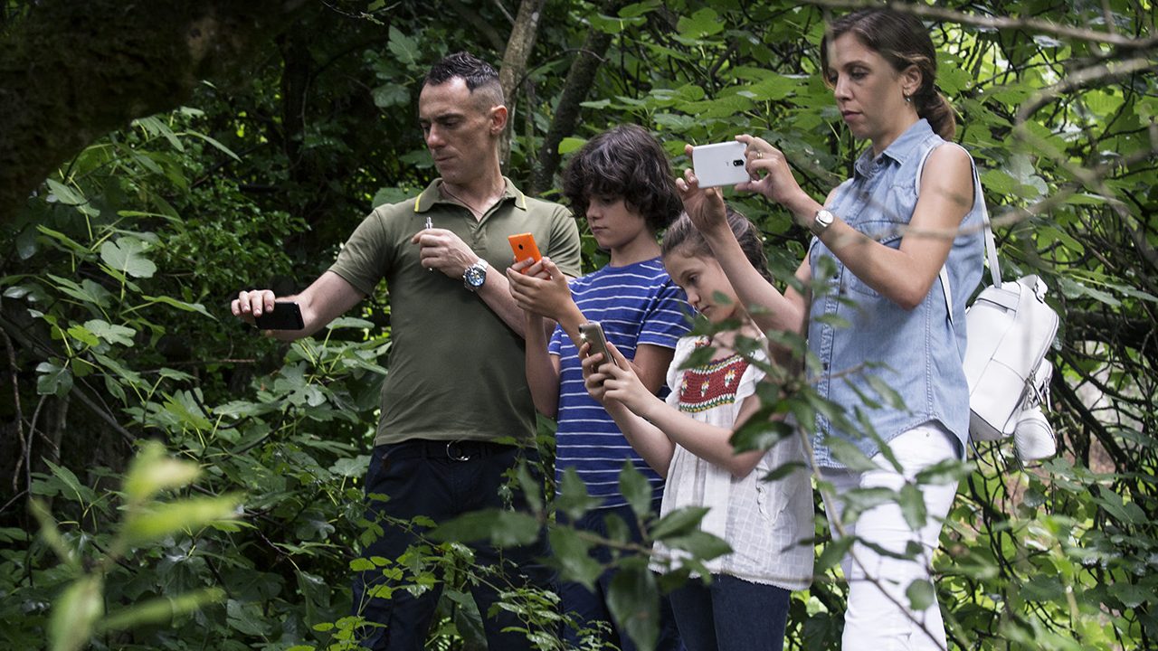 favolacce "Favolacce", alle 23.45 su Rai 2: ecco la trama del film con Elio Germano