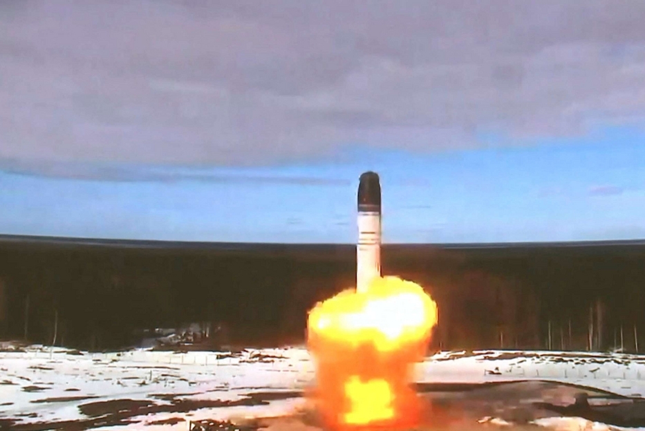 La Russia ha testato il missile balistico 'Satana' proprio durante la visita di Biden a Kiev