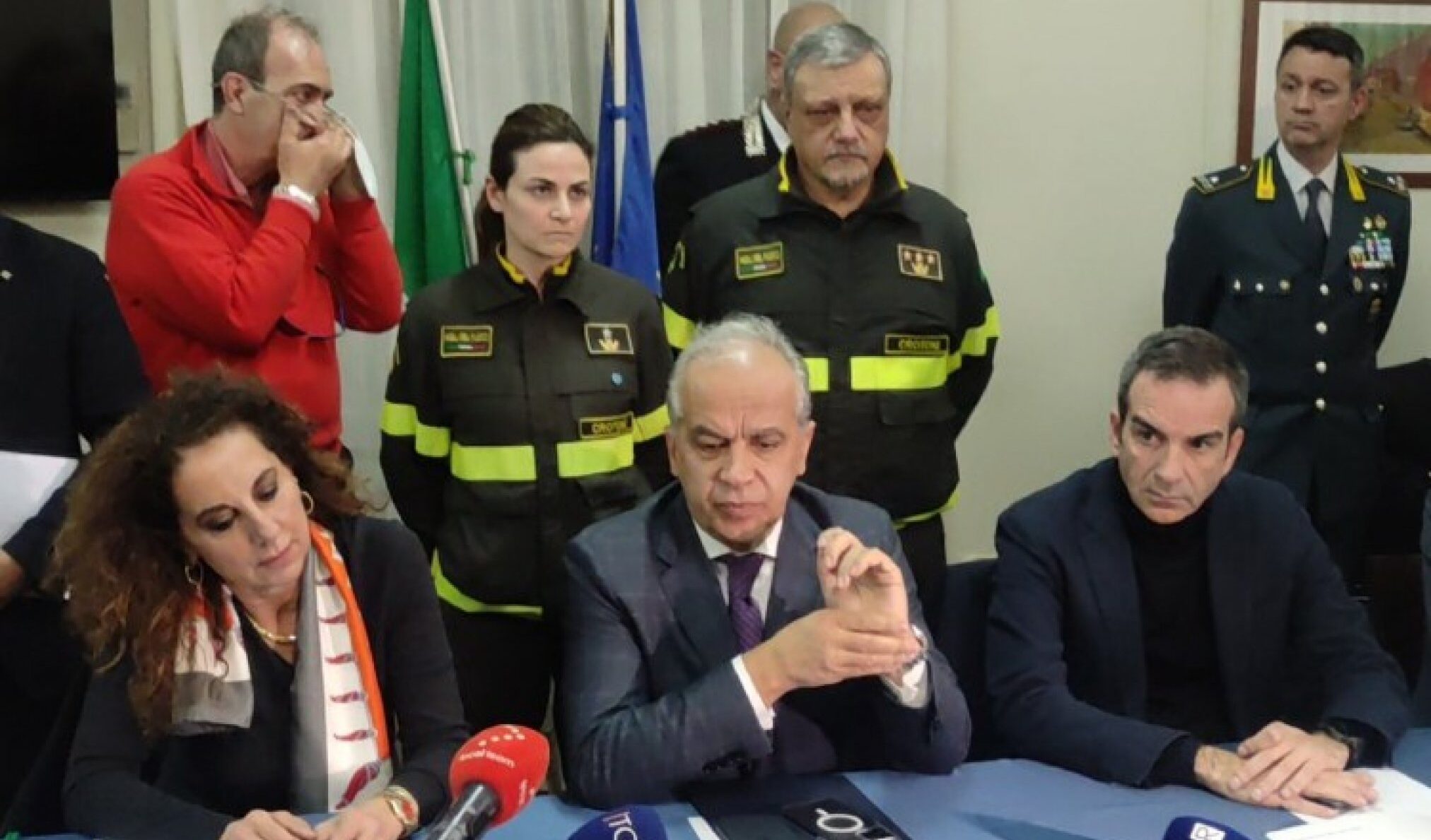 Il naufragio di Crotone, papa Francesco e il 'cristianesimo' di Matteo Piantedosi Il naufragio di Crotone, papa Francesco e il 'cristianesimo' di Matteo Piantedosi