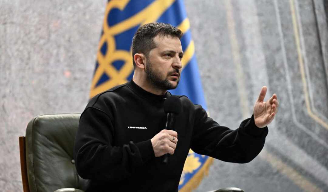 Zelensky: "Anche con la pace dovremo difenderci dalla Russia per altri dieci anni"