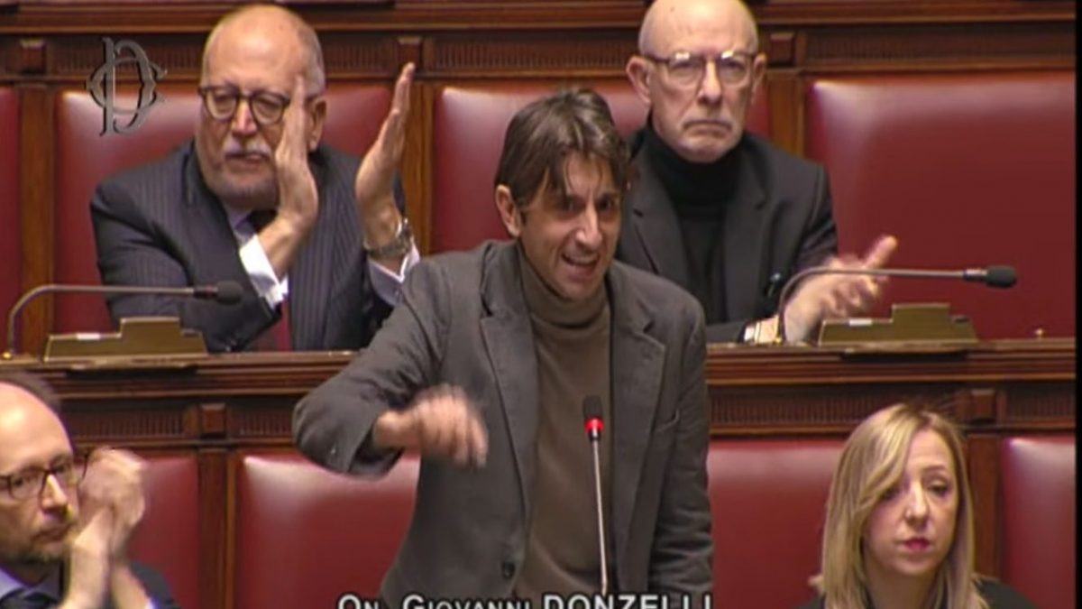 giovanni-donzelli Il Pd querela Delmastro e Donzelli: "Da loro affermazioni diffamanti e offensive"