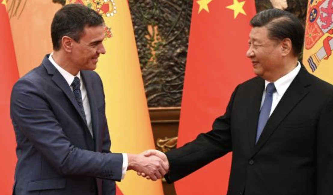 Sanchez da Xi Jinping: "In Ucraina pace giusta e duratura che rispetti l'integrità territoriale"