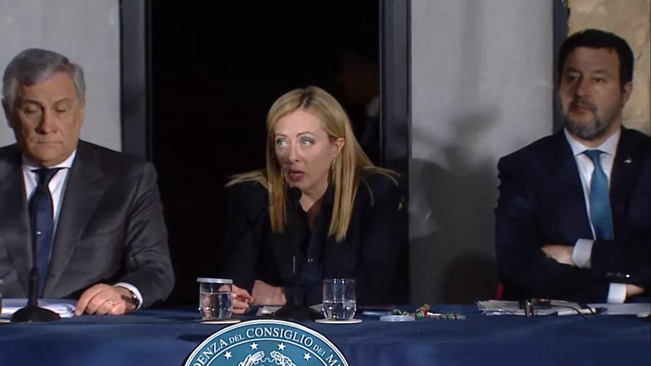 Cutro, il Pd contro il governo Meloni: "E' stata una messinscena, nessuna chiarezza"