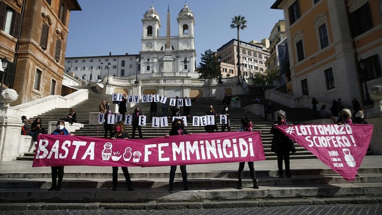 In Italia 125 femminicidi nel 2022, i casi in aumento negli ultimi 4 anni
