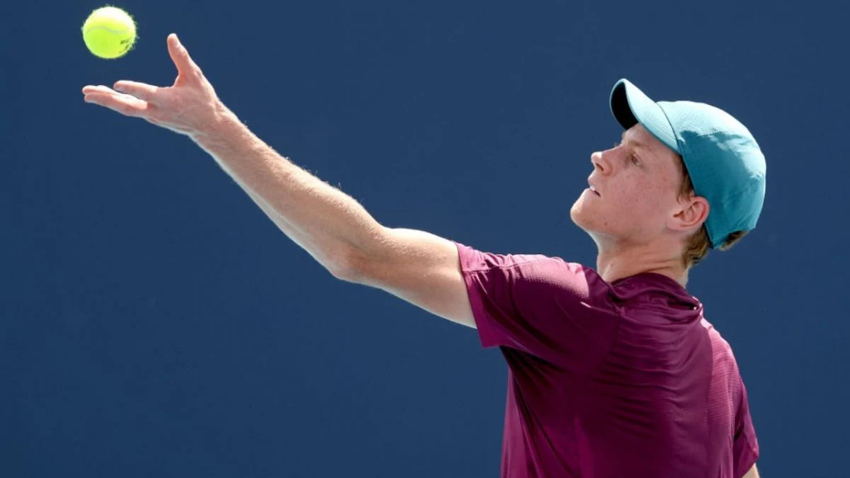 jannik-sinner Jannik Sinner è il numero 8 al mondo: il giovane tennista italiano scala la classifica