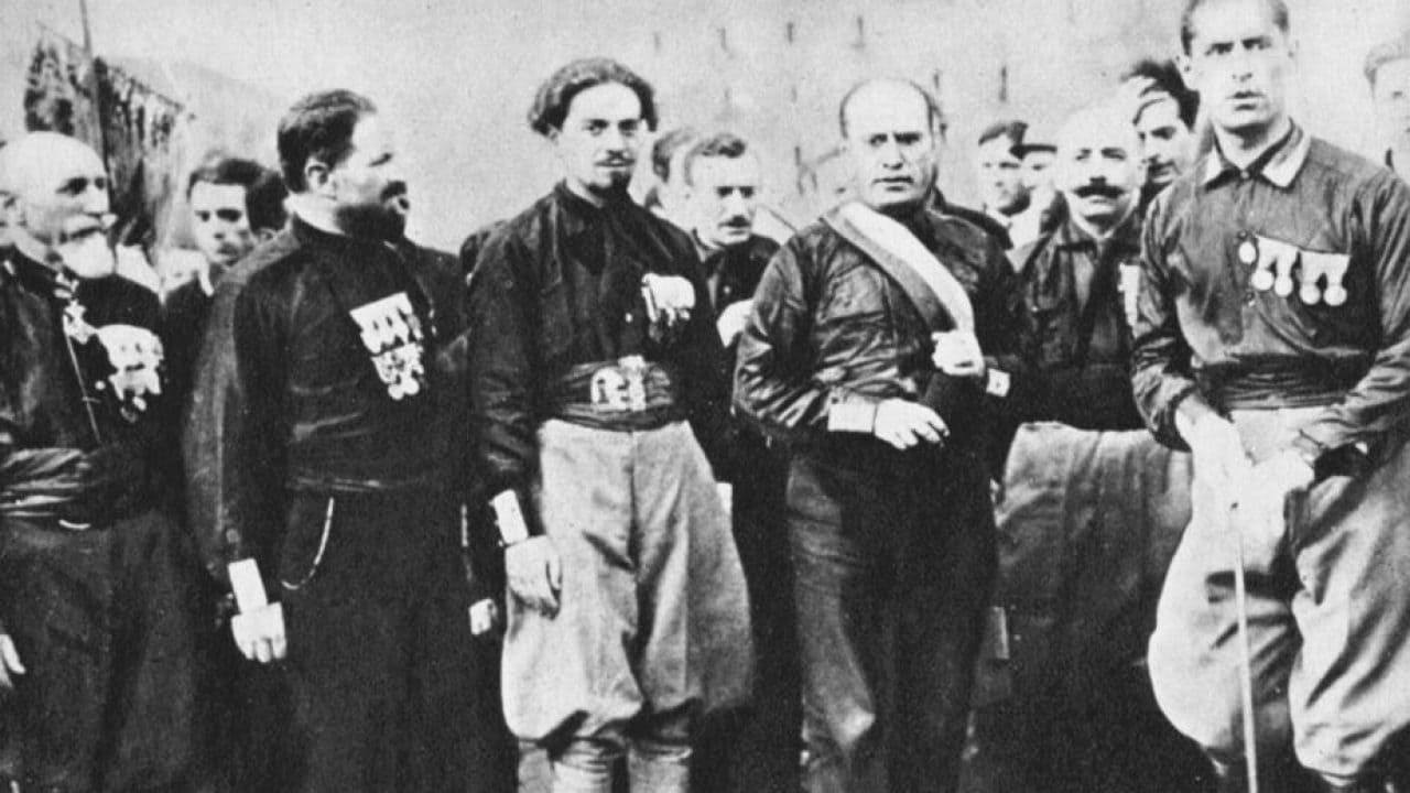 Quando i fascisti, pagati dagli agrari, assaltarono le Leghe dei contadini