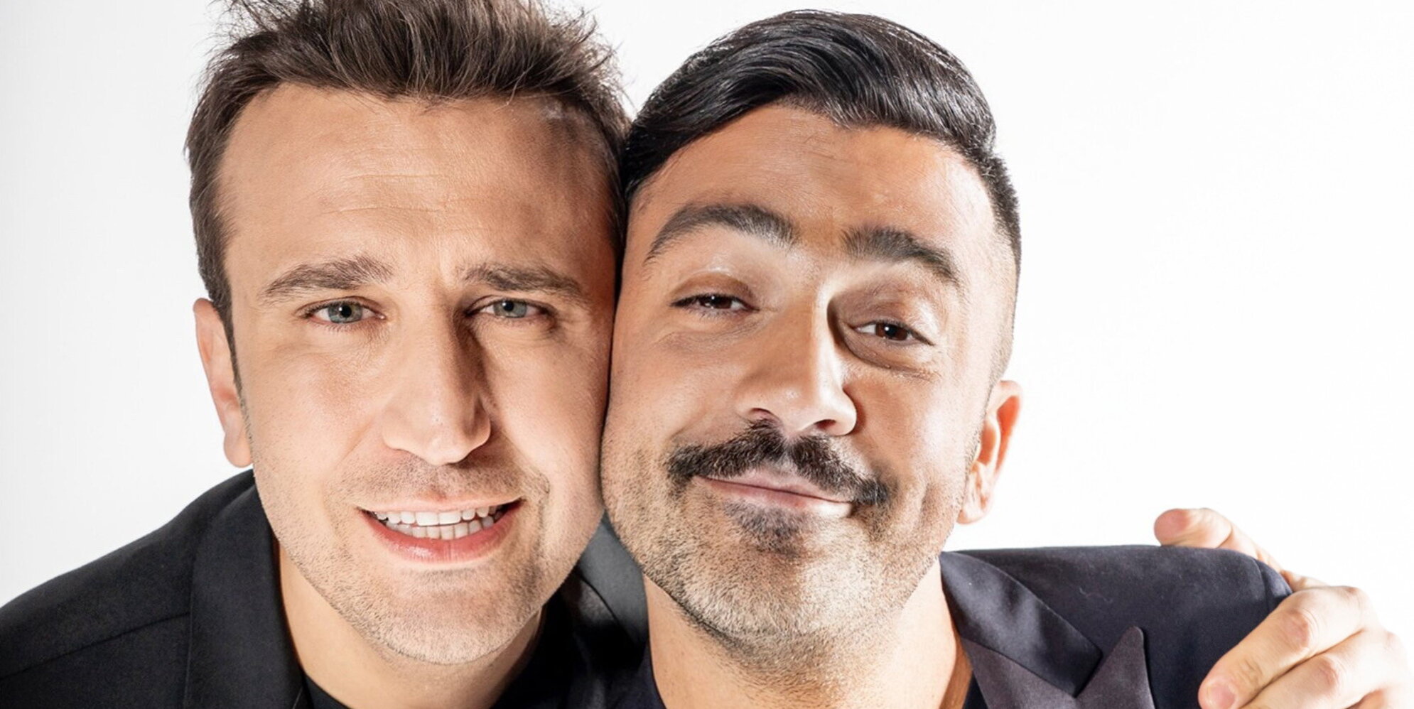 “Felicissima Sera”, alle 21.30 su Canale 5: ospiti e anticipazioni della puntata