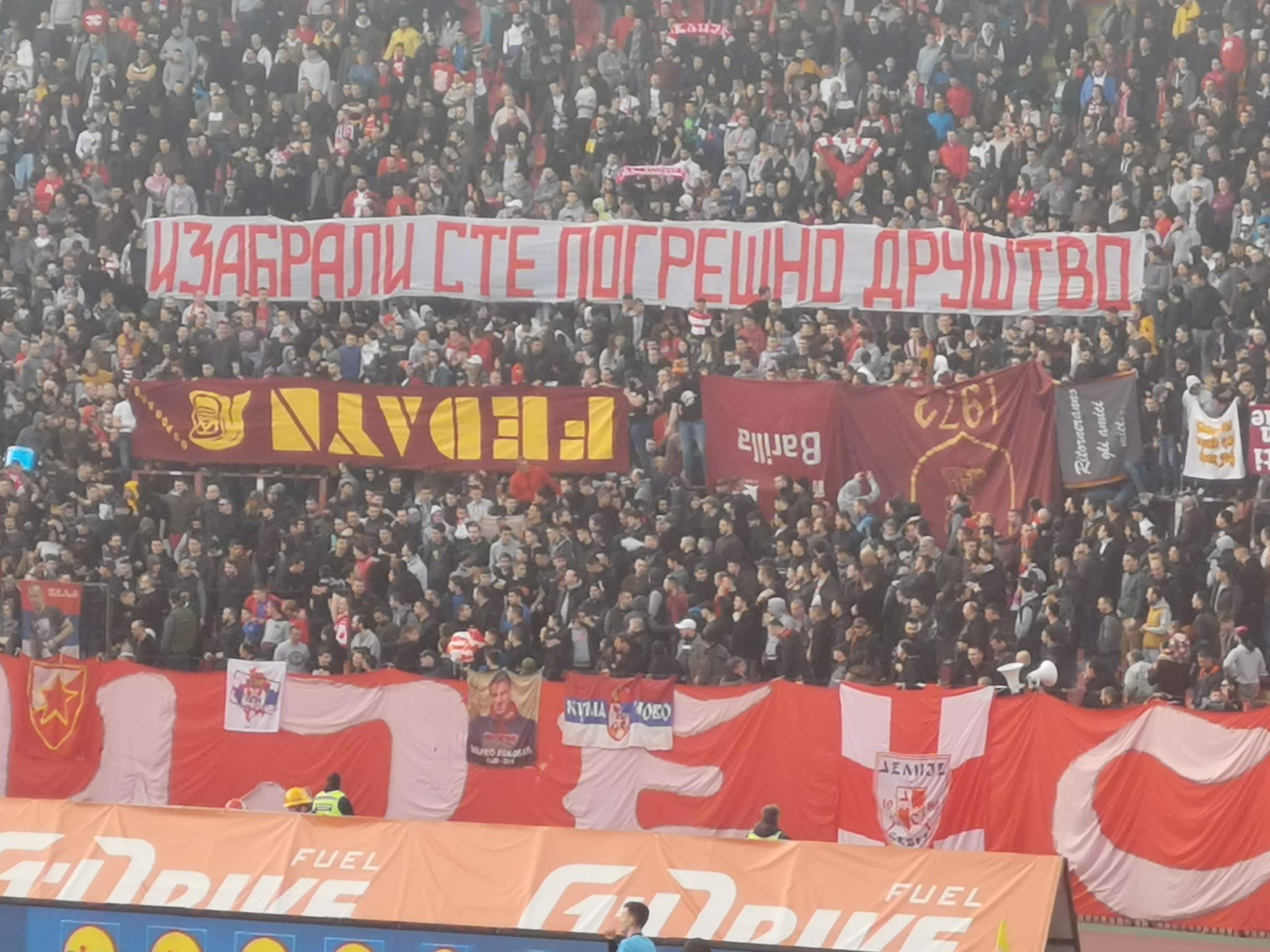 striscione-fedayn-belgrado Scontri tra Ultras romanisti e serbi, adesso tirano in ballo anche il Gruppo Wagner