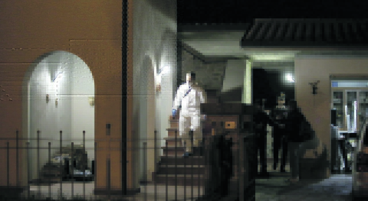 tuoro-trasimeno-omicidio-suicidio Omicidio-suicidio in Umbria, ha strangolato la compagna per poi impiccarsi in giardino