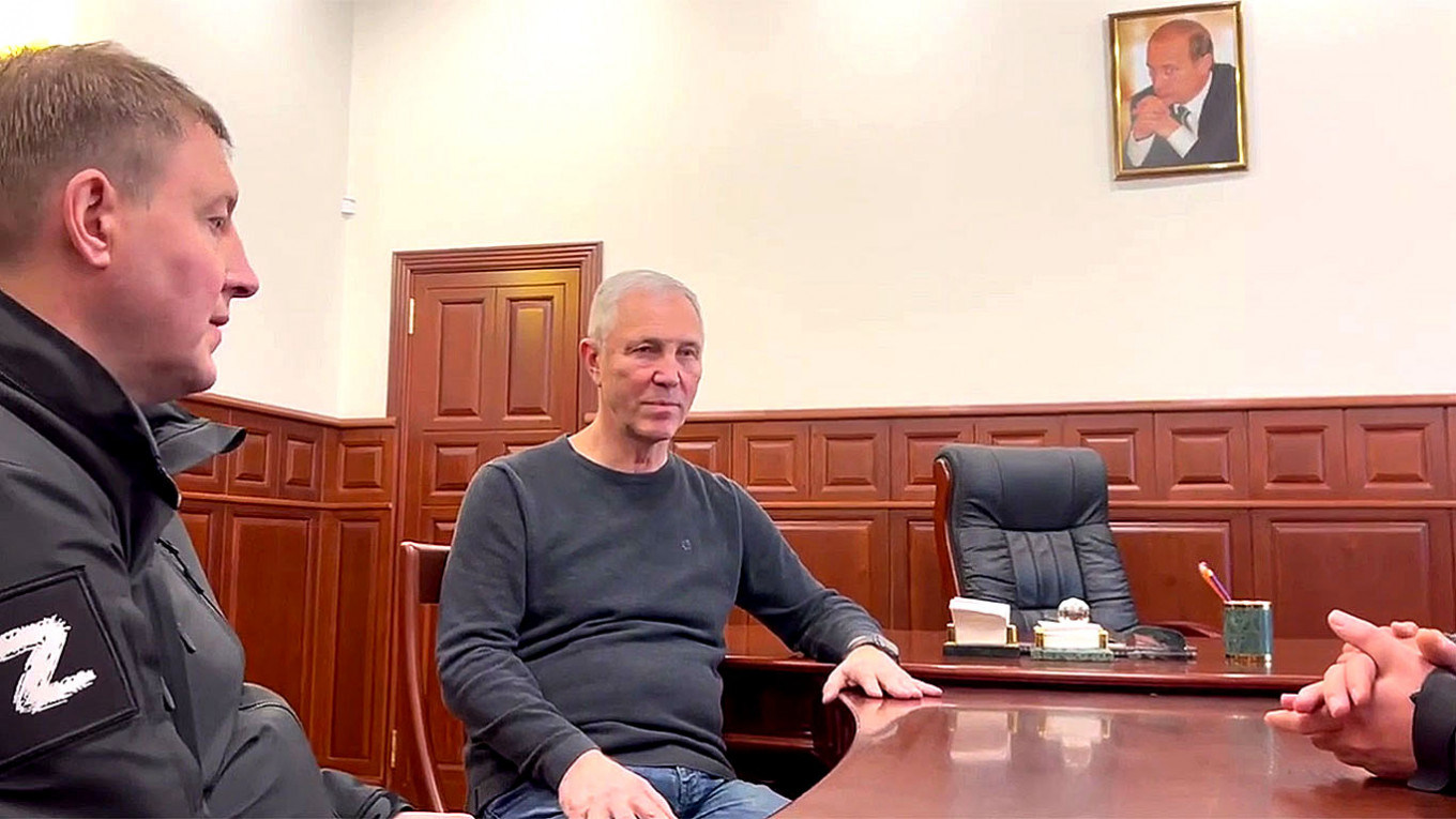 Kiev accusa la Russia: "Minacciano le persone perché vadano a votare nelle aree invase"