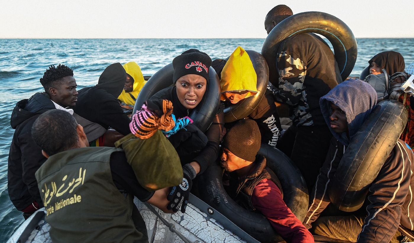 Tunisia, cartoline dall'inferno: "Mi danno la caccia, ho visto la morte negli occhi"