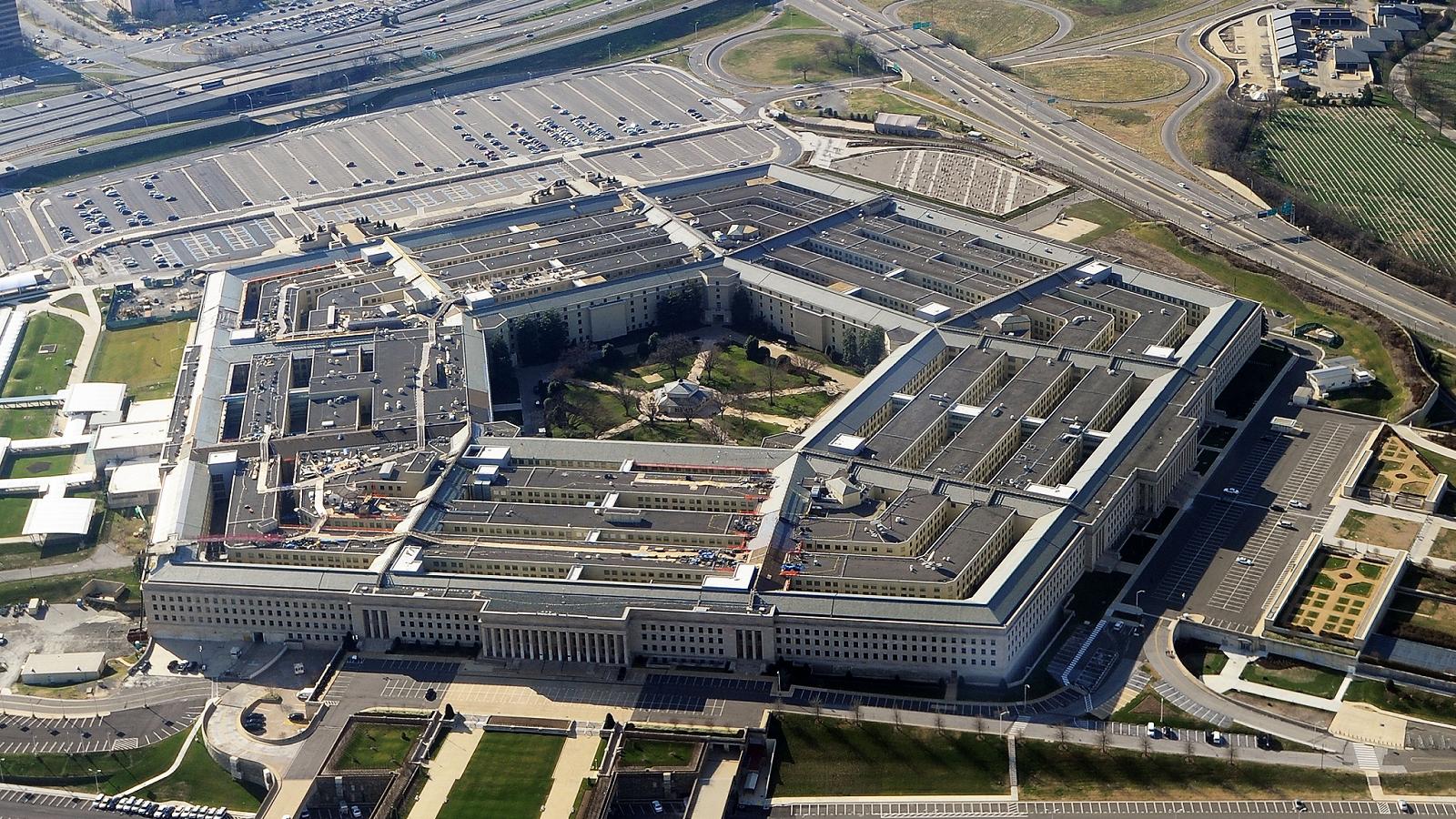 Il Pentagono indaga sulla fuga di documenti top secret: "Valutiamo la validità"