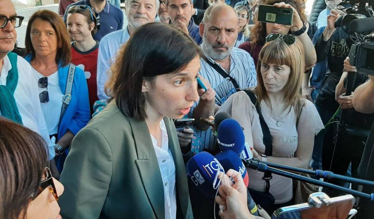 Migranti, brava Elly Schlein: hai affondato la "dottrina Minniti" Migranti, brava Elly Schlein: hai affondato la "dottrina Minniti"