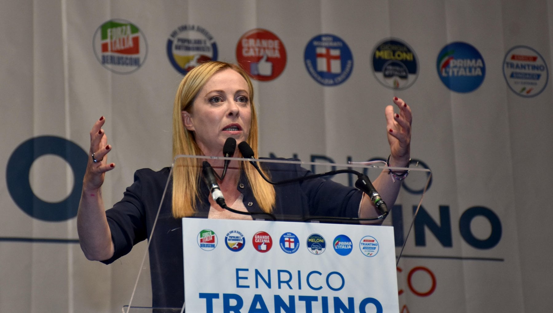 Meloni difende gli evasori e definisce le tasse 'pizzo di Stato', come se fossimo la mafia