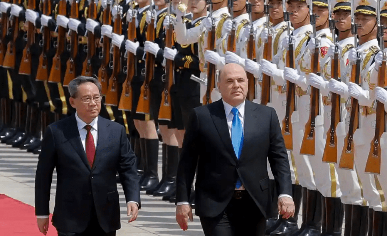 La Cina vuole un 'nuovo livello' di cooperazione con la Russia