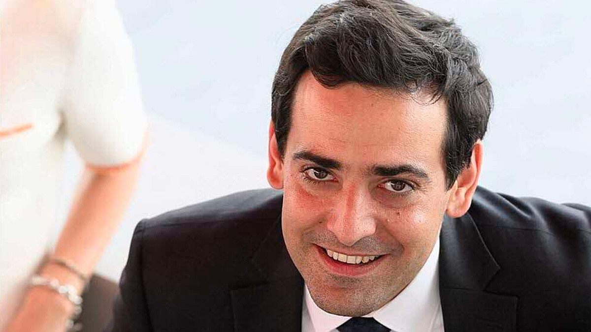 Il presidente del partito di Macron attacca Giorgia Meloni: "Fa demagogia sui migranti, è inumana"