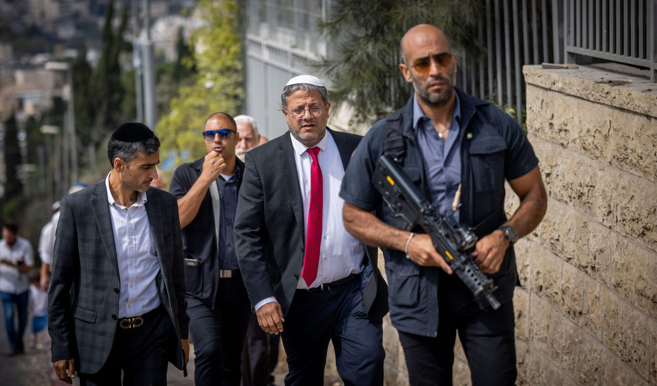 Il ministro di estrema destra Ben-Gvir accusa i palestinesi che lavorano in Israele: "Hanno spiato per Hamas"