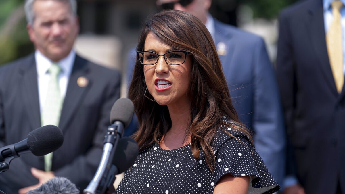 Deputata di estrema destra vuole l'impeachment di Biden per la gestione dei migranti