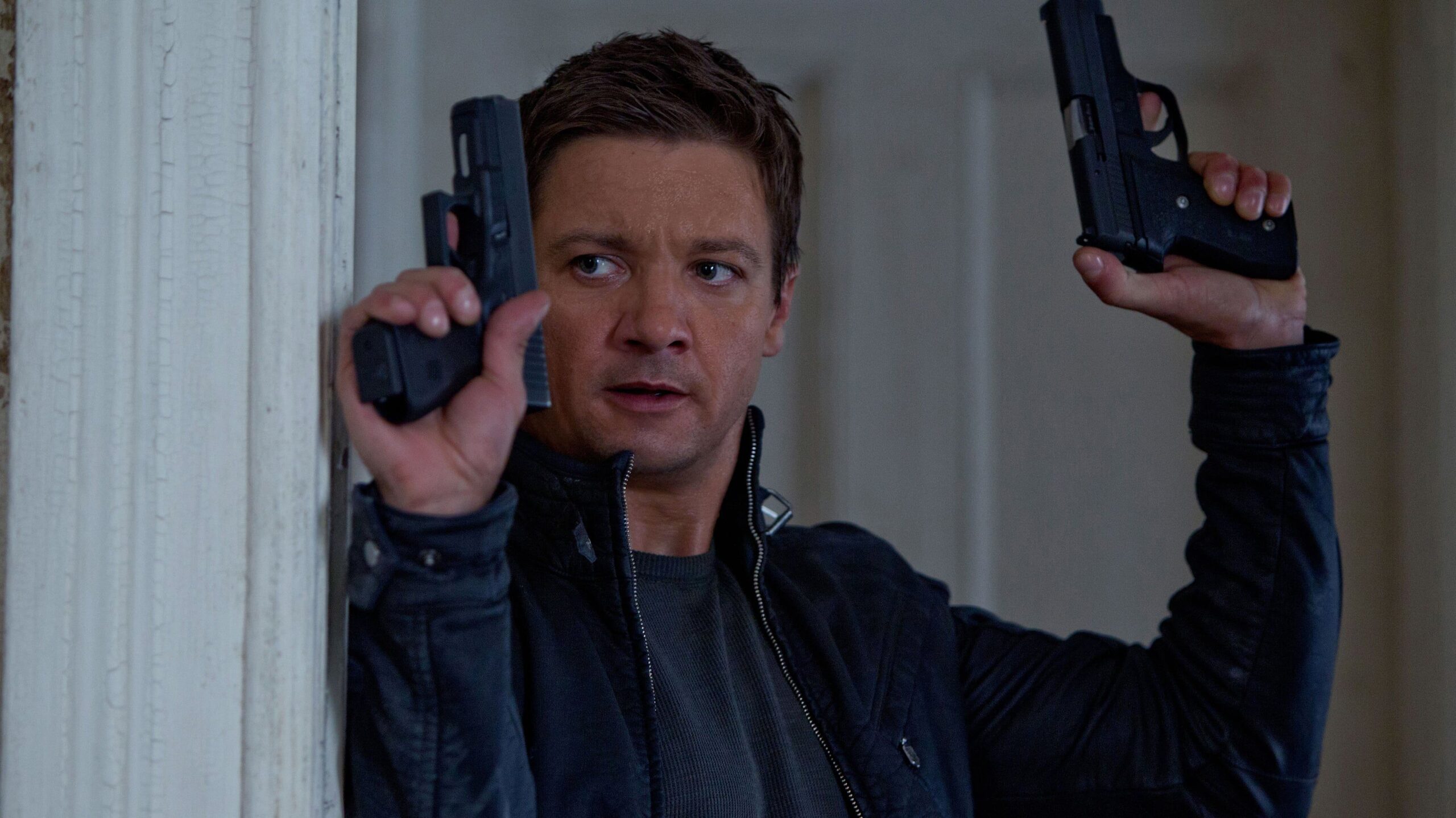 “The Bourne Legacy”, alle 21.30 su Rete 4: la trama del film con Jeremy Renner