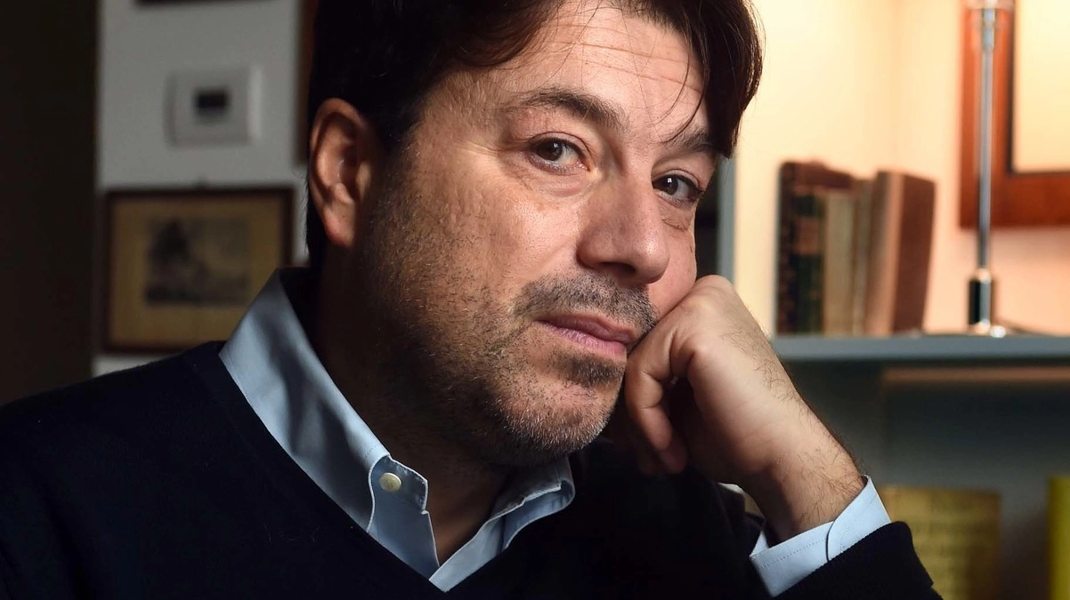 tomaso-montanari-unistrasi Berlusconi, dall'Università per Stranieri di Siena il no al lutto nazionale: "Non ci inchiniamo alla sua storia"