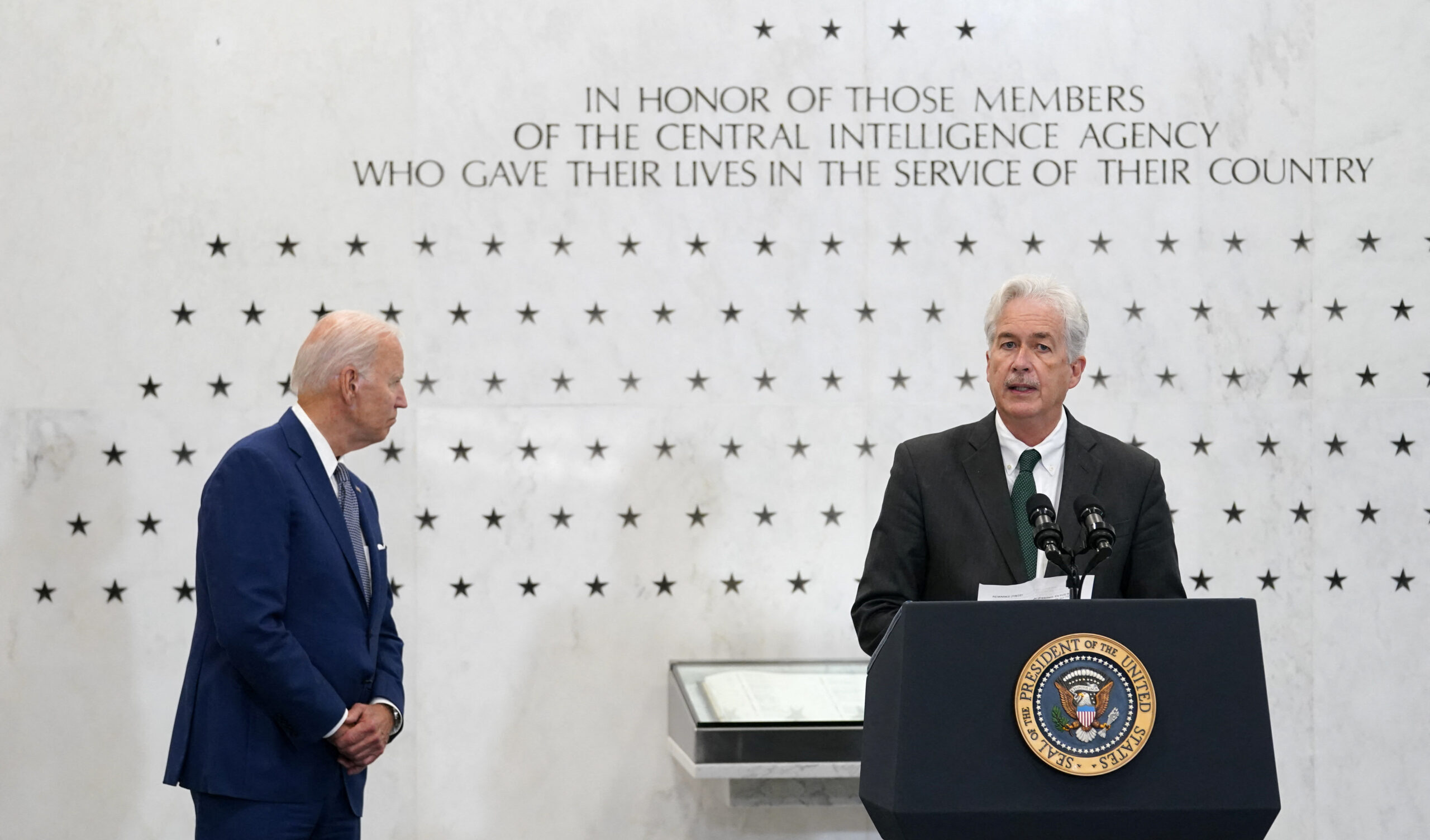 Biden invita il capo della Cia Burns a diventare membro del suo gabinetto Biden invita il capo della Cia Burns a diventare membro del suo gabinetto