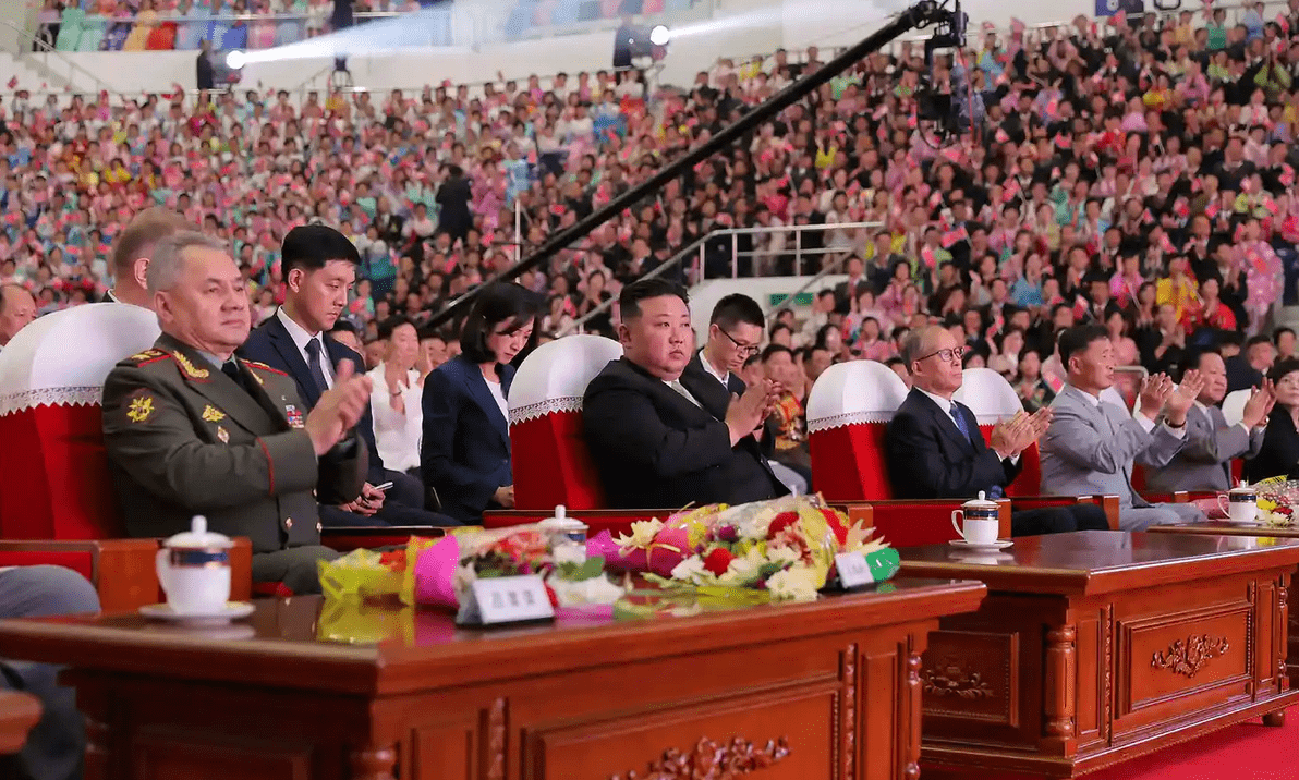 Shoigu e Kim Jong Un rafforzano la cooperazione militare tra Mosca e Pyongyang