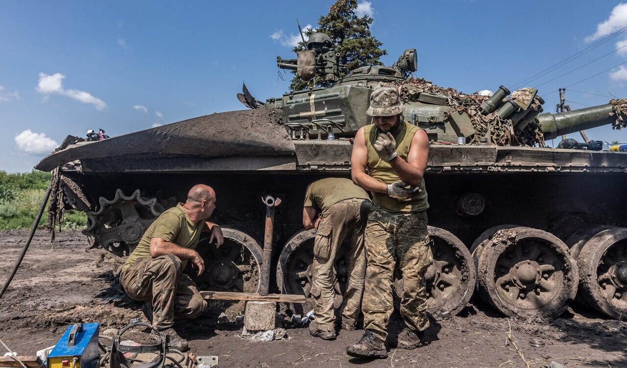 L'ex portavoce di Zelensky accusa Putin di usare bombe a grappolo fin dall'inizio della guerra L'ex portavoce di Zelensky accusa Putin di usare bombe a grappolo fin dall'inizio della guerra