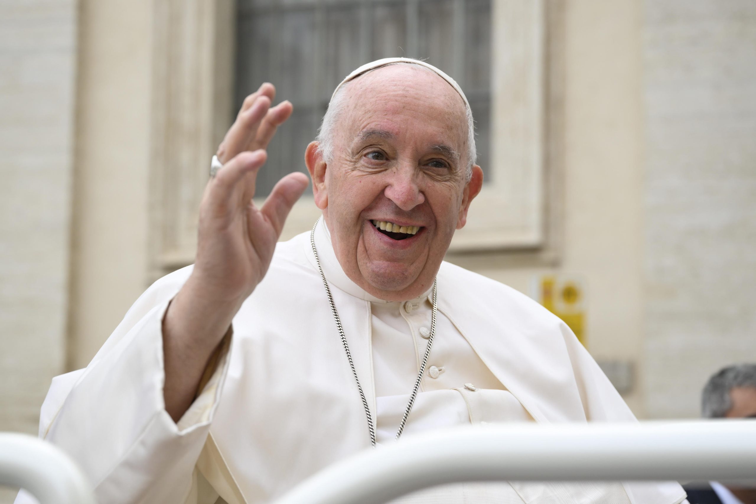 Il Papa è stato sottoposto a una Tac all'ospedale Gemelli di Roma