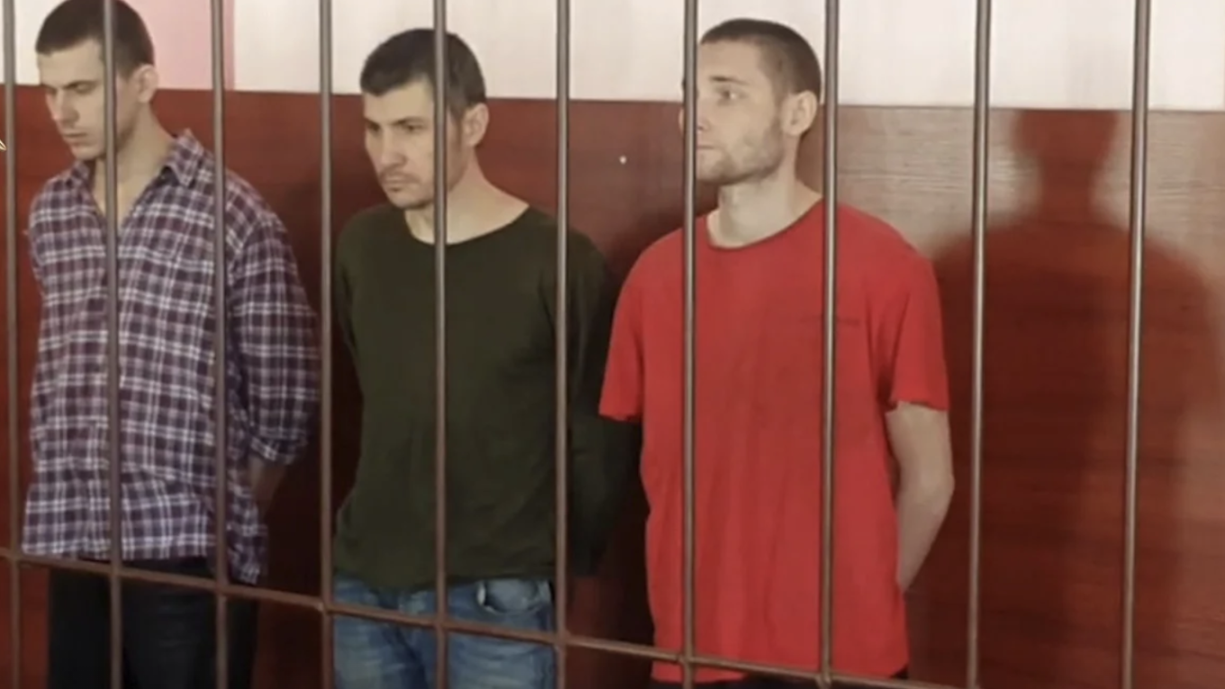 I tribunali russi in terra ucraina condannano 5 soldati di Kiev a molti anni di carcere I tribunali russi in terra ucraina condannano 5 soldati di Kiev a molti anni di carcere