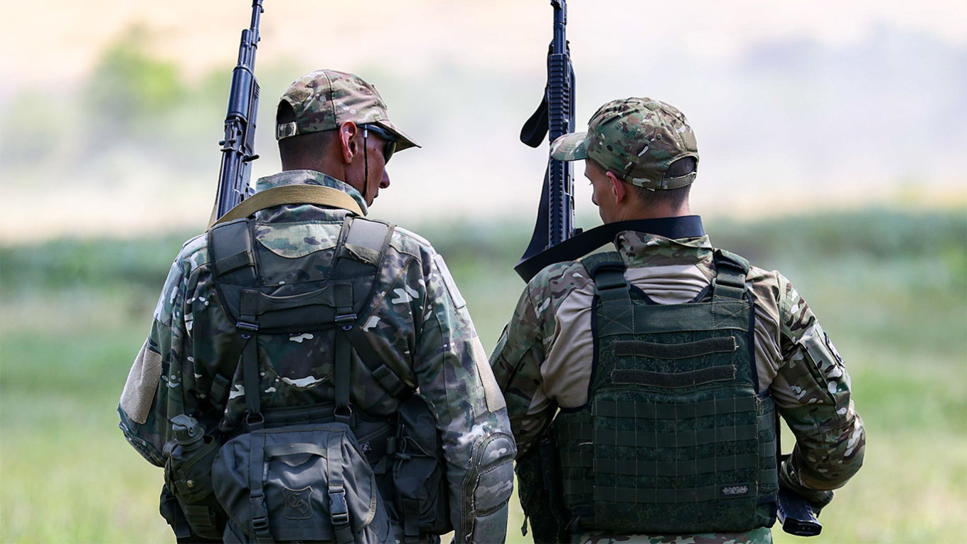 Putin firma la legge anche innalza il limite di età per il servizio militare obbligatorio