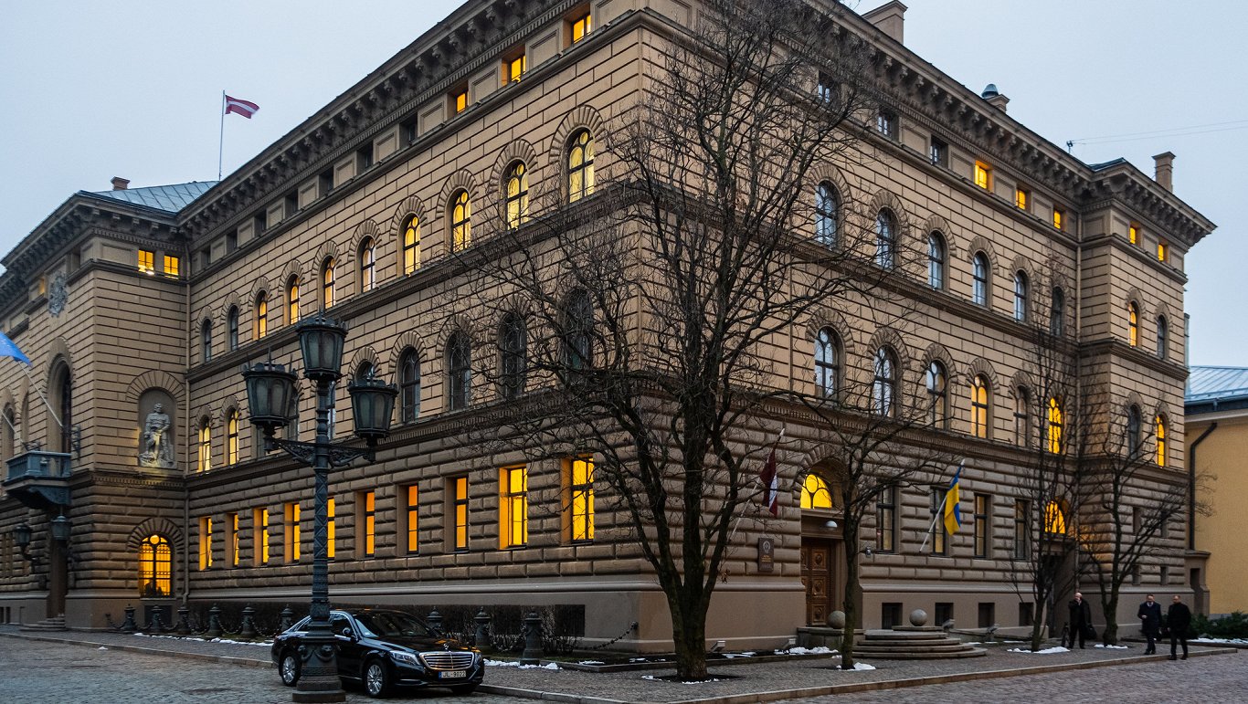 La Lituania revoca il permesso di residenza a mille russi e bielorussi