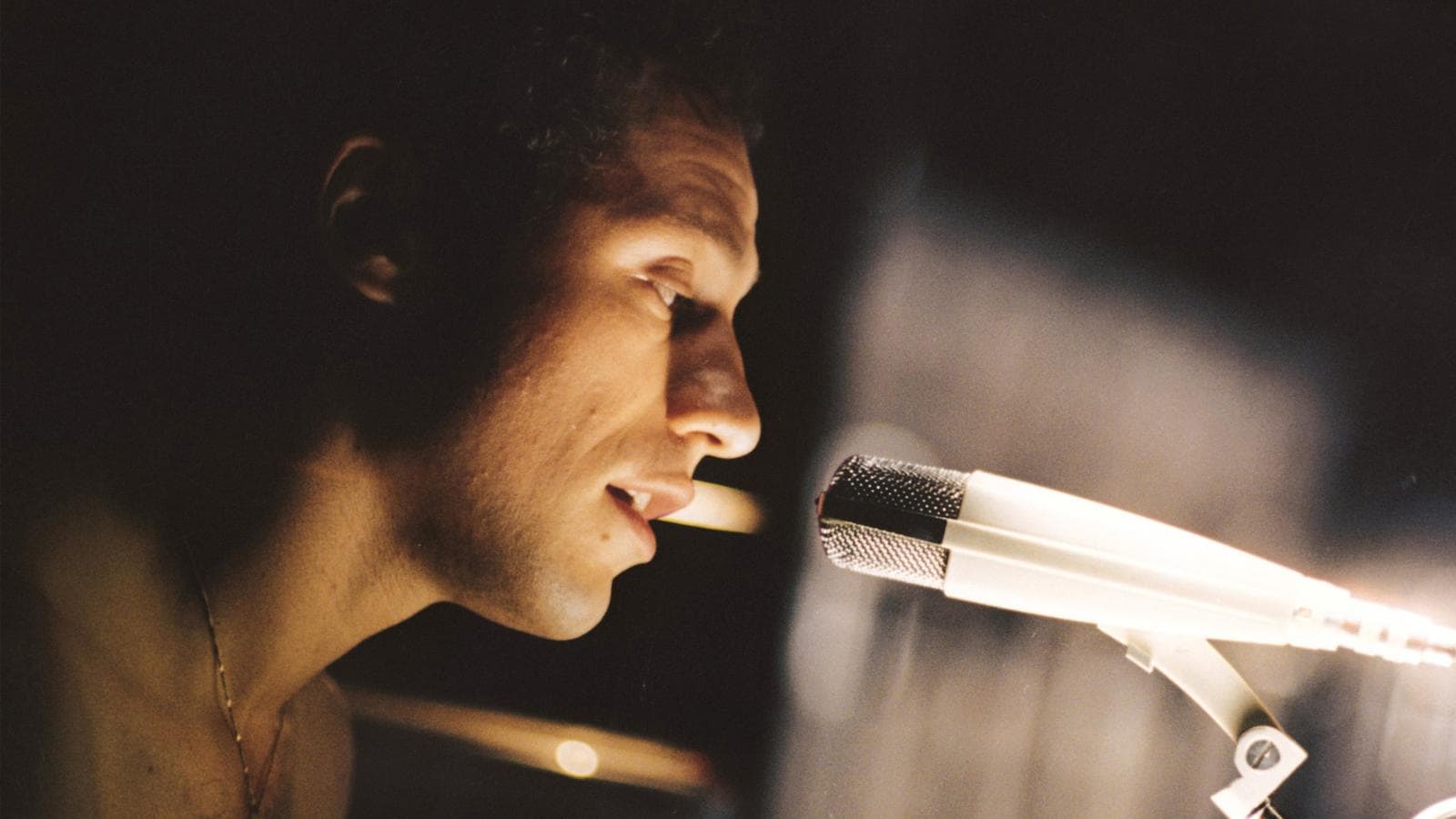 radiofreccia “Radiofreccia”, alle 21.25 su La7: ecco la trama del film di Luciano Ligabue