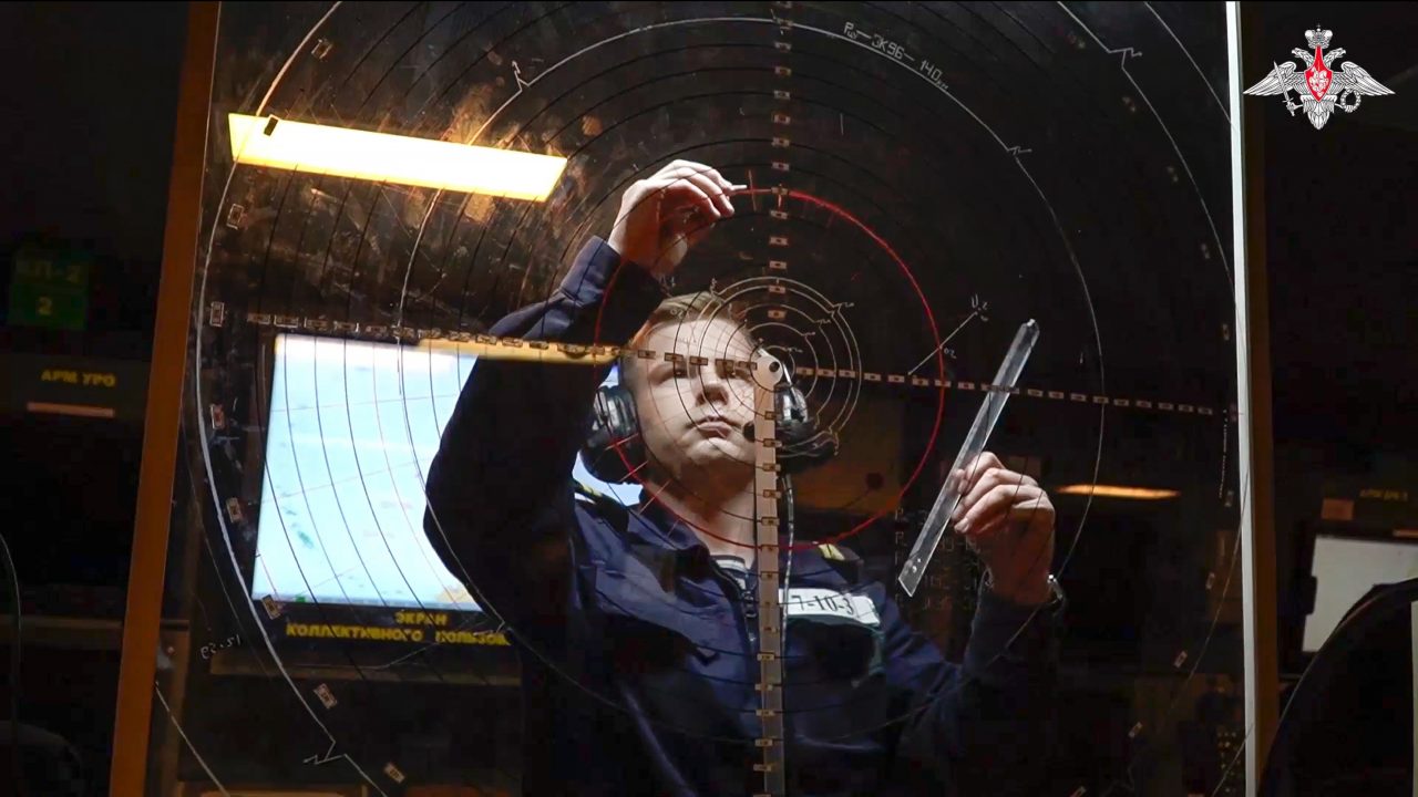 Militari russi Mosca dota i sottomarini nucleari di missili ipersonici Zircon: ecco perché sono pericolosissimi