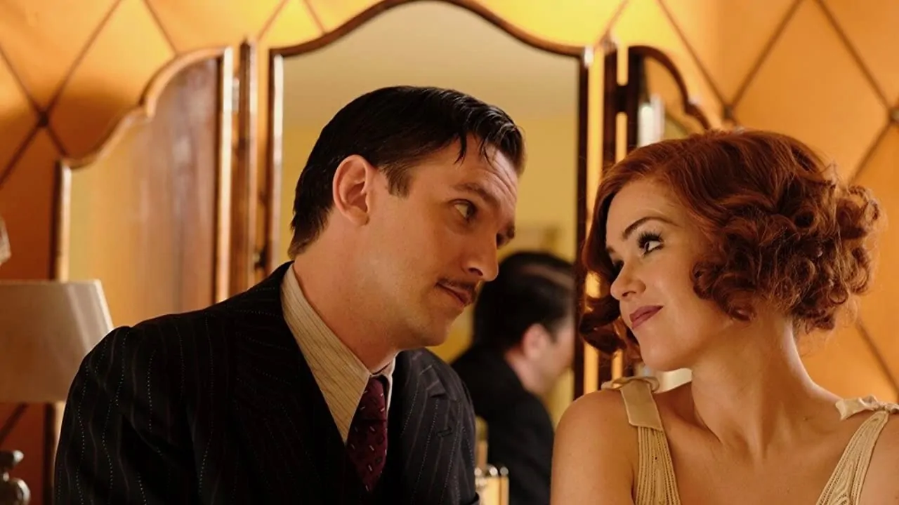 Mia-moglie-è-un-fantasma.jpg “Mia moglie è un fantasma”, alle 21.20 su Rai 3: la trama del film con Dan Stevens