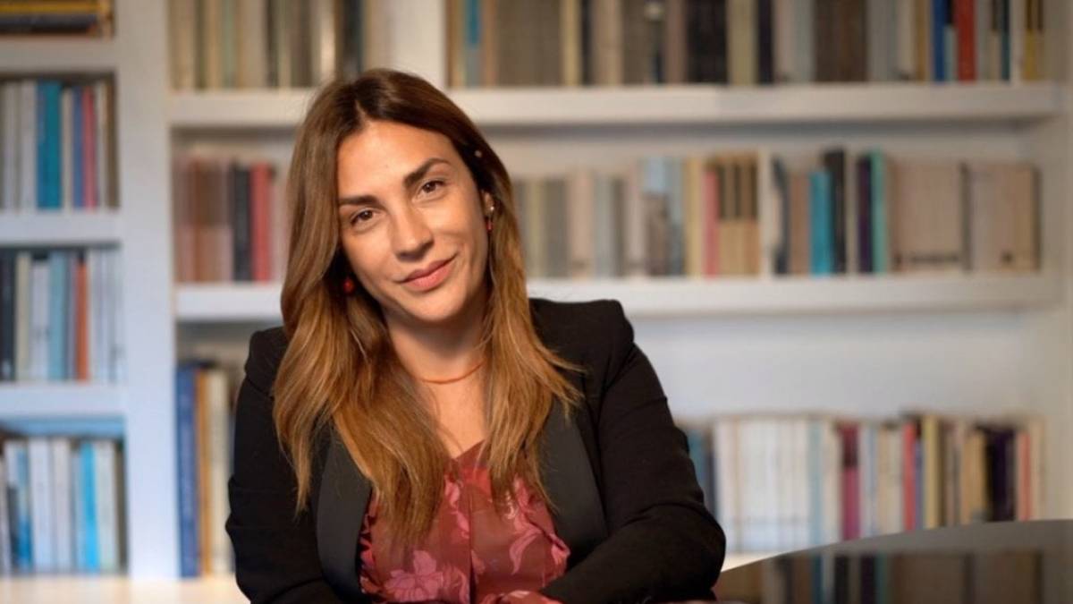 Viola Ardone e la denuncia dell'ingiustizia dei manicomi nel romanzo "Grande Meraviglia"
