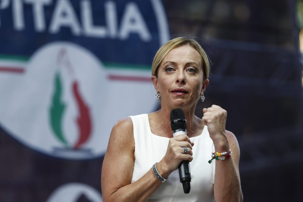 Giorgia Meloni e il piano della destra per cambiare la Costituzione: "Ci porterà nella Terza Repubblica"