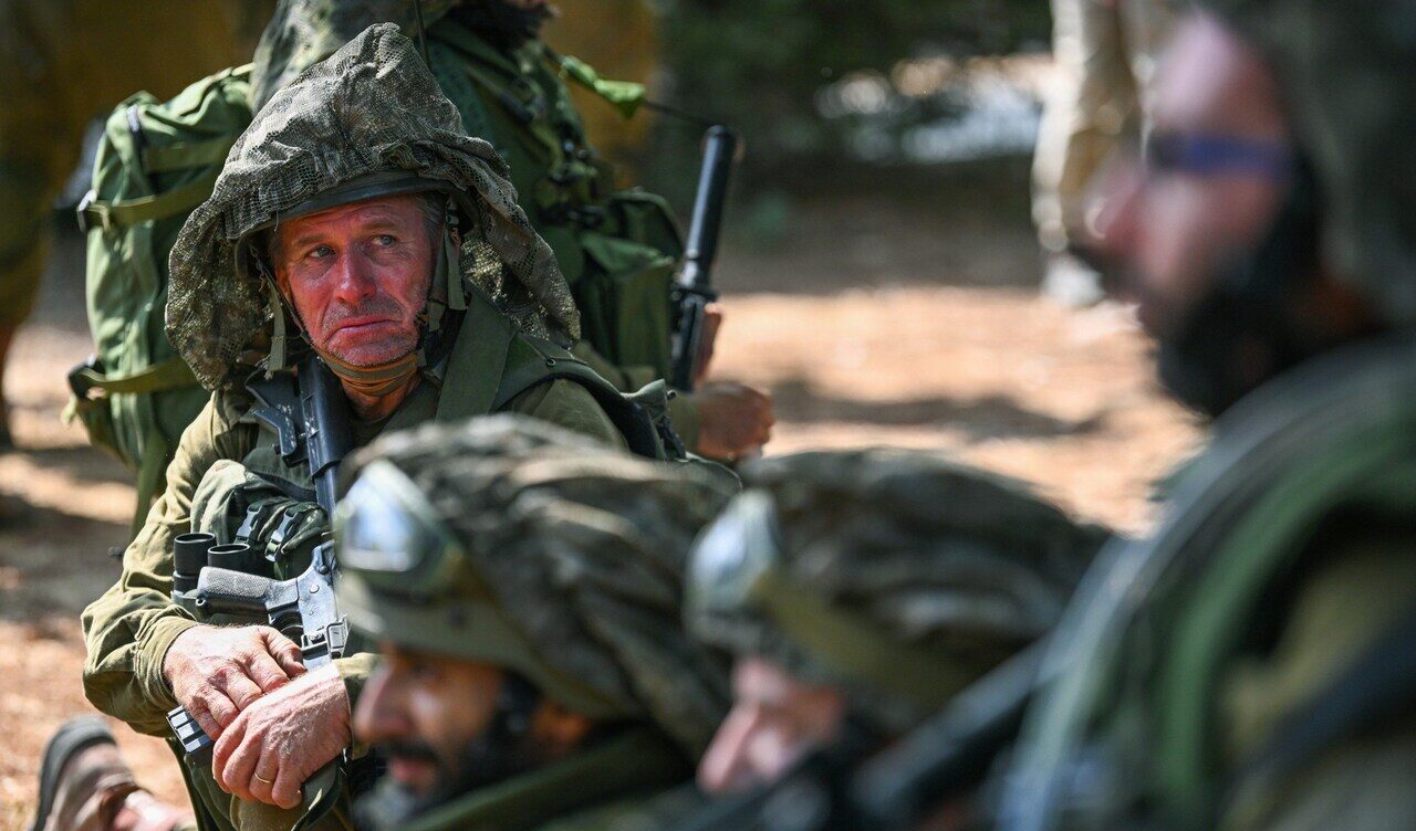 La rabbia degli israeliani verso 007 e militari: "Dove erano? Ci hanno abbandonati" La rabbia degli israeliani verso 007 e militari: "Dove erano? Ci hanno abbandonati"