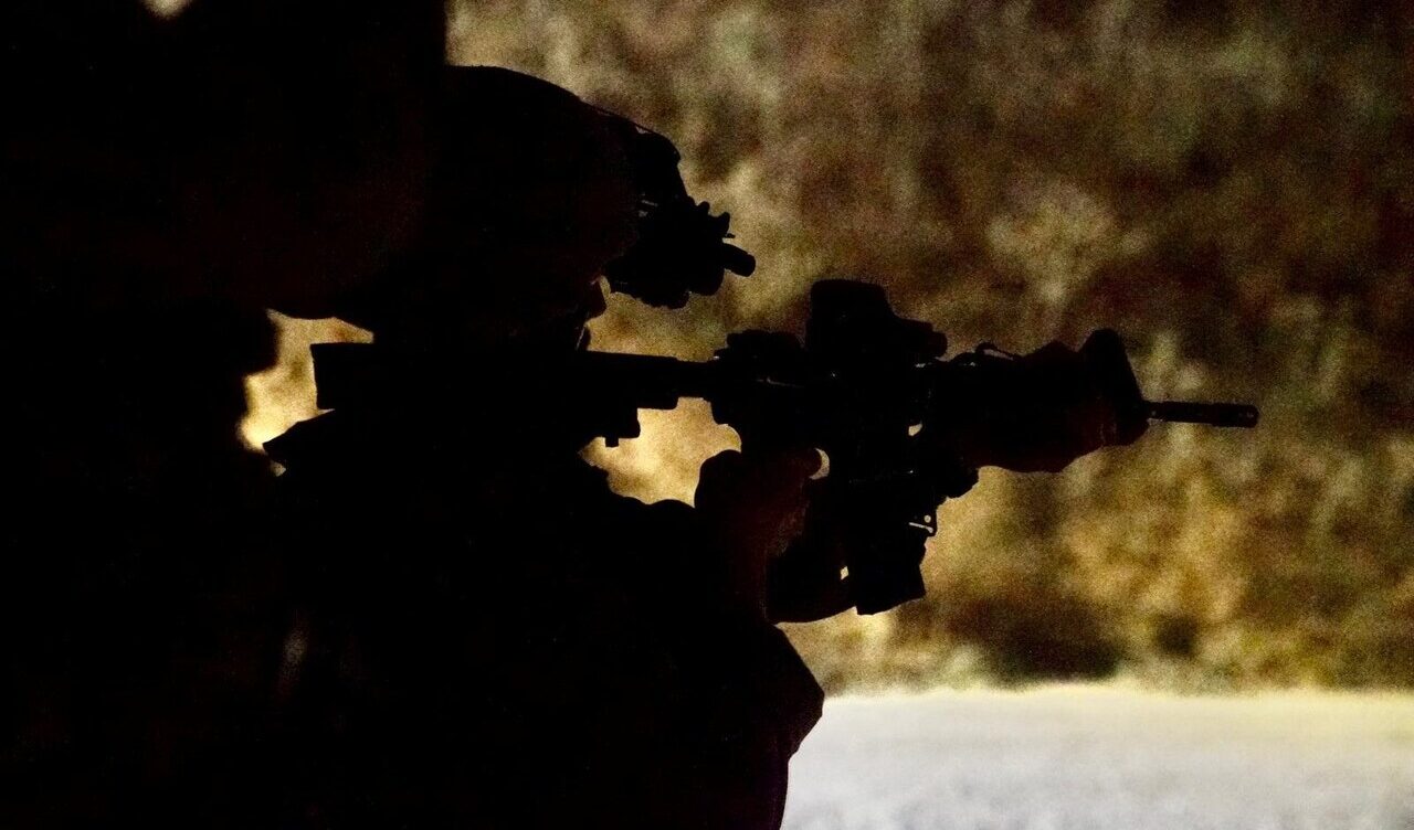 L'esercito israeliano ha circondato Gaza City: entro 48 ore è previsto l'assalto