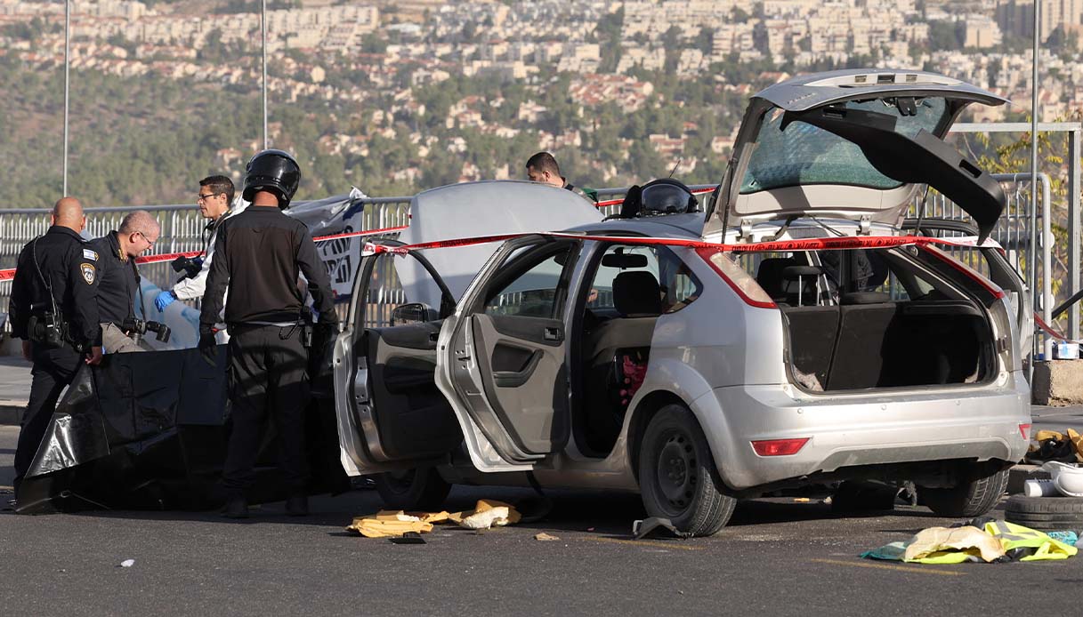 Attentato a Gerusalemme causa 3 morti, Hamas lo rivendica. Ben Gvir: "Tregua violata"