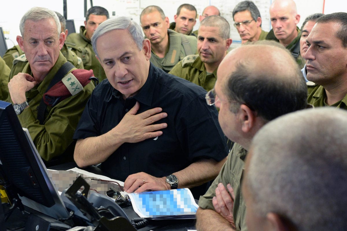 Israele, dagli ex capi dell'esercito petizione alla Corte Suprema per chiedere la decadenza di Netanyahu
