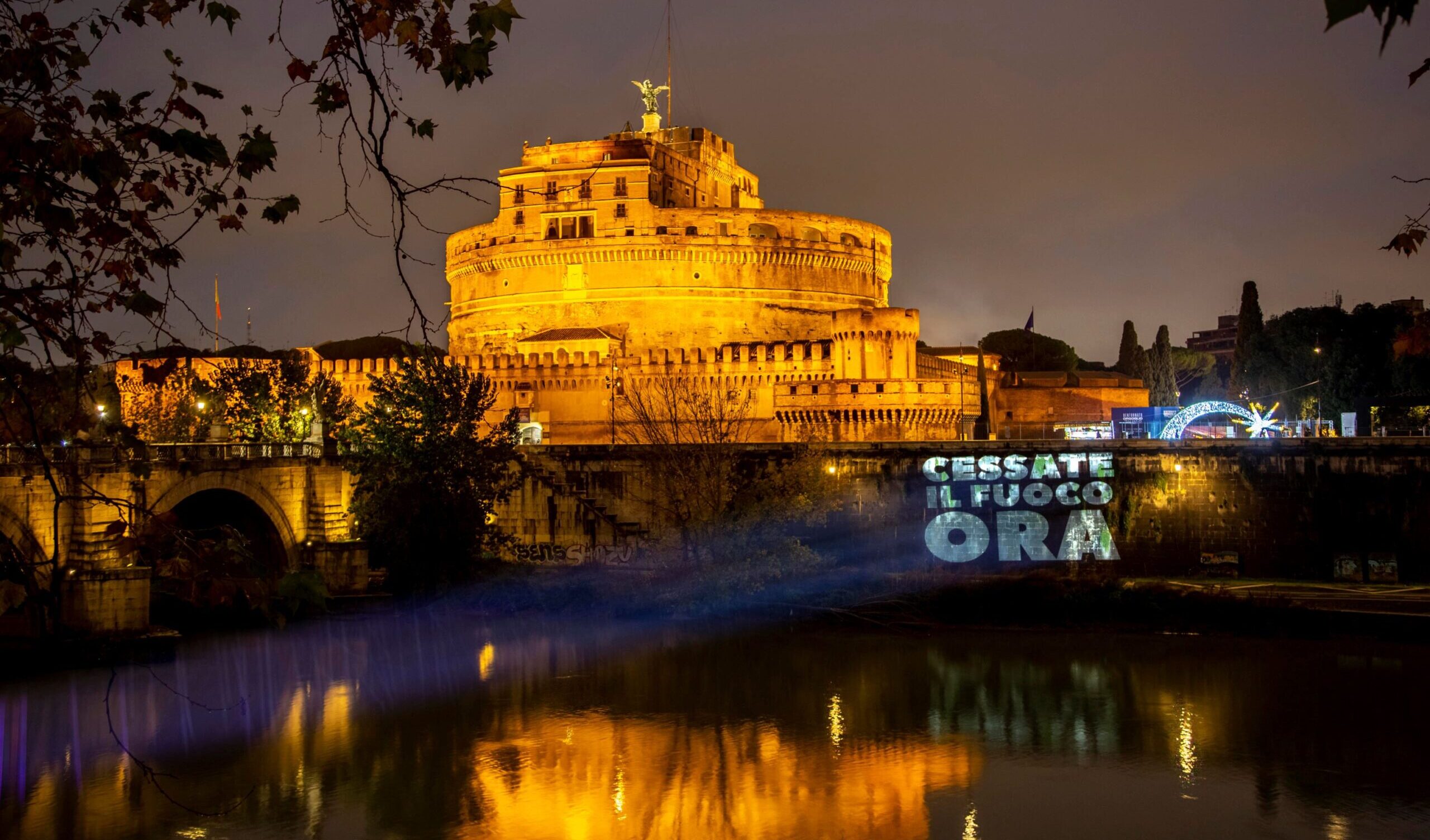 Gaza, un flash mob a Roma per chiedere il cessate il fuoco Gaza, un flash mob a Roma per chiedere il cessate il fuoco