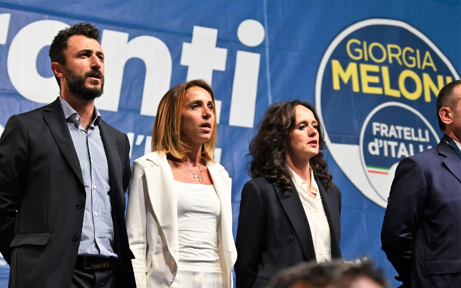 Pozzolo: la vicenda del deputato Fdi alla festa di Capodanno con una pistola carica diventa caso politico Pozzolo: la vicenda del deputato Fdi alla festa di Capodanno con una pistola carica diventa caso politico
