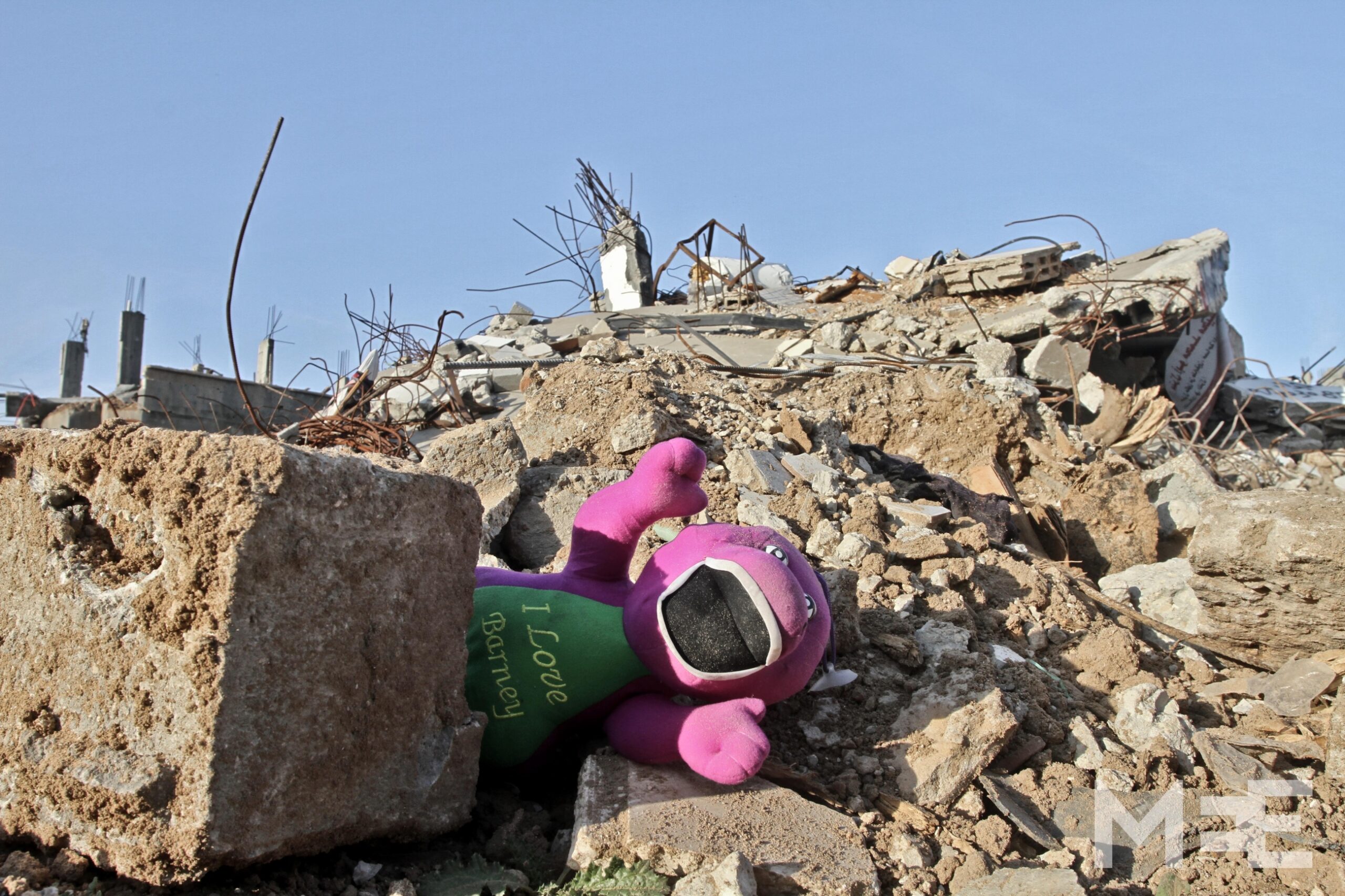 La pace si onora non calpestando i diritti di qualcuno ma facendo vincere la giustizia La pace si onora non calpestando i diritti di qualcuno ma facendo vincere la giustizia