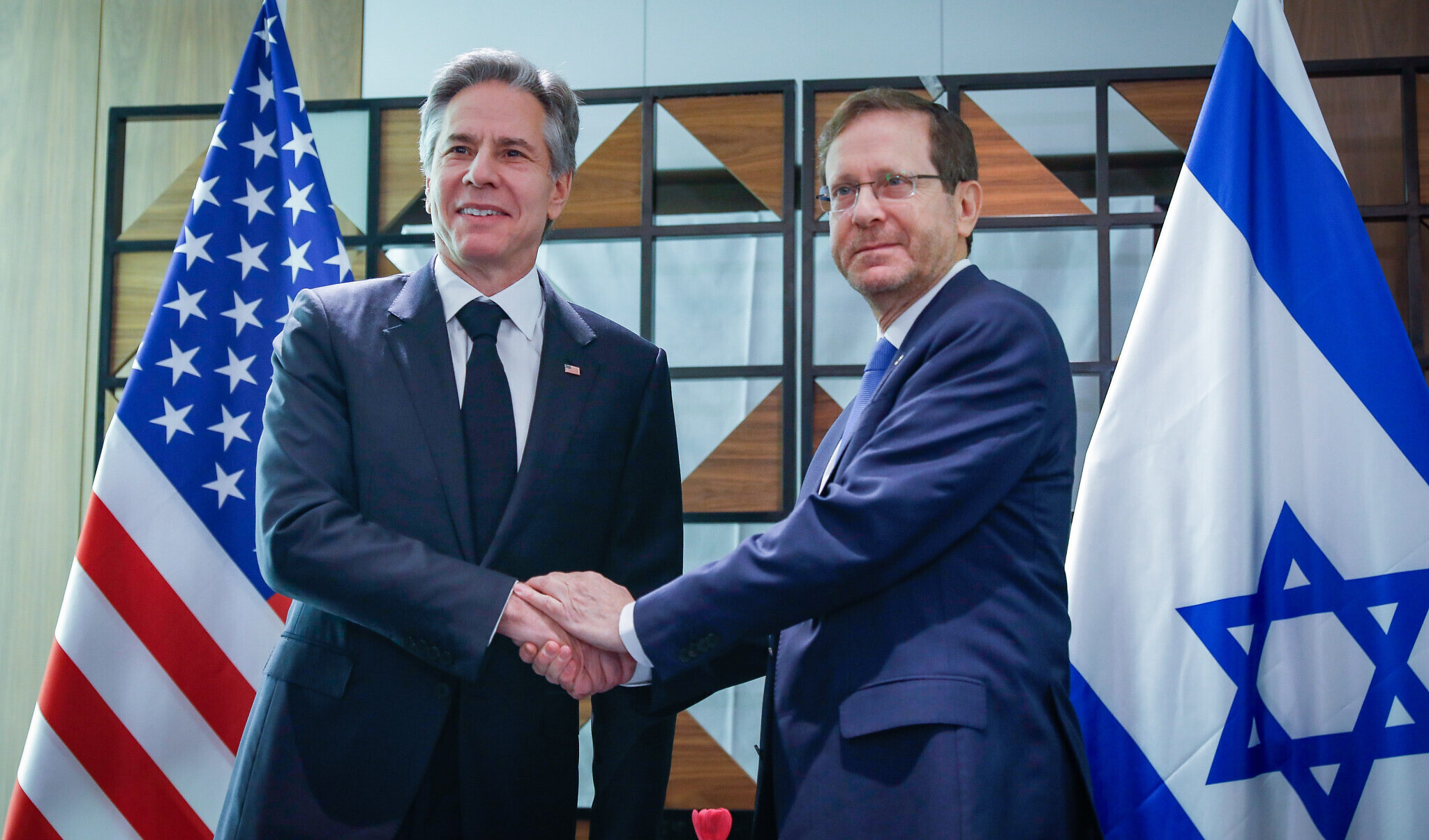 Herzog difende Israele: "Le accuse di genocidio sono atroci e assurde"