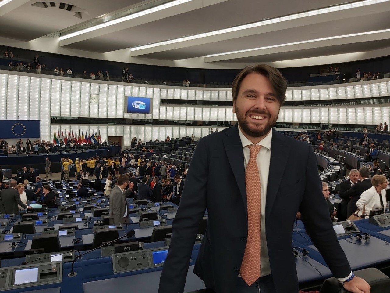 mario-furore Furore (M5s): "Da quando governa Giorgia Meloni l'Europa parla sempre più tedesco, e l'Italia ci rimette"