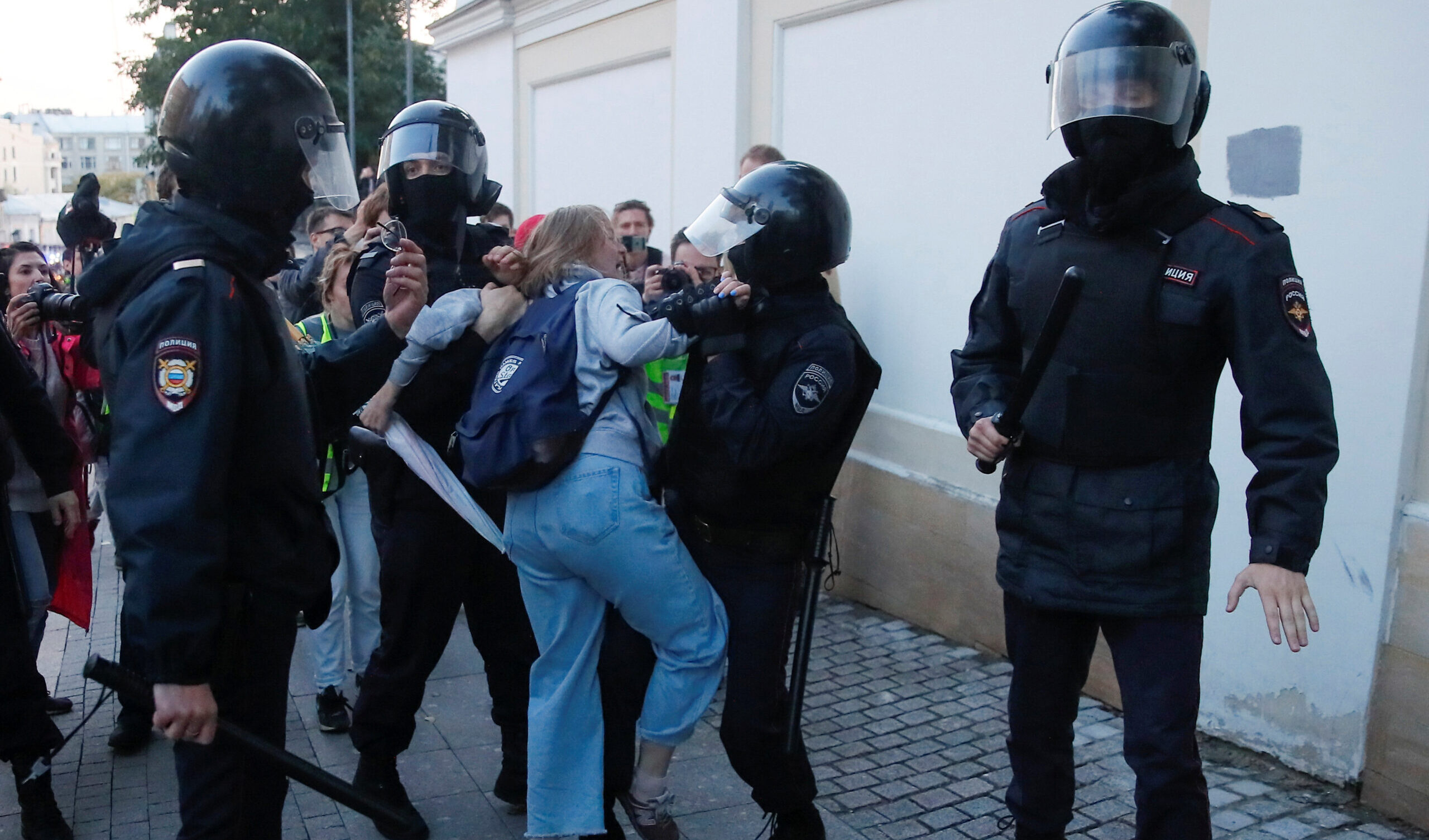 Russia: saranno schedati quanti andranno a votare alle 12 del 17 marzo come chiesto da Navalny Russia: saranno schedati quanti andranno a votare alle 12 del 17 marzo come chiesto da Navalny