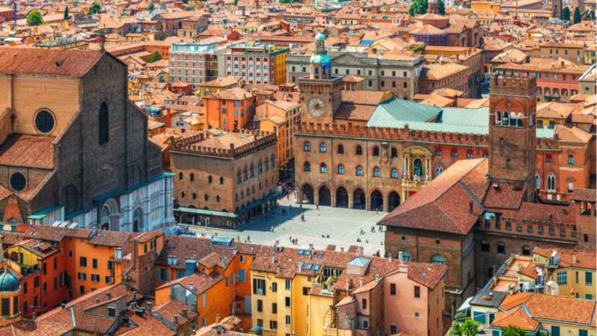 “Bologna Social Club”, alle 22.10 su Rai 5: trama e anticipazioni del documentario in onda domenica 23 giugno