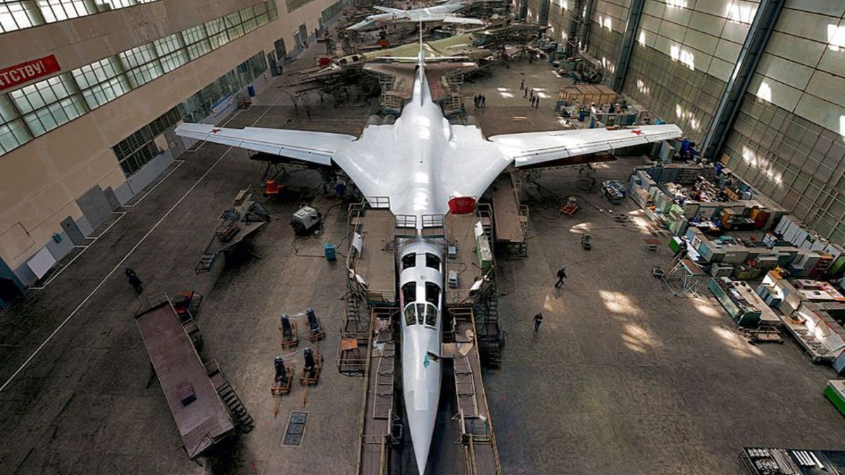 Droni ucraini attaccano una fabbrica di aerei Tupolev nel Tatarstan russo