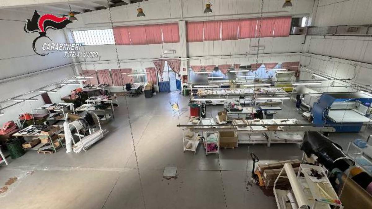 armani_operations Caso Armani: la sporca filiera delle maison d'alta moda